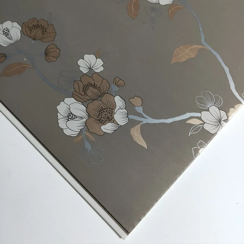 কিভাবে একটি হট স্ট্যাম্পিং পিভিসি সিলিং প্যানেল অভ্যন্তরীণ নকশা এবং স্থায়িত্ব উন্নত করে?